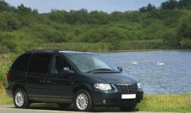 Фото Chrysler Voyager 2.4 MT, Chrysler Voyager 2.4 i 16V AT, Chrysler Voyager 2.4 i 16V MT, Chrysler Voyager 3.3 AT, Chrysler Voyager 3.3 i V6 AWD, Chrysler Voyager 3.8 i V6, Chrysler Voyager 3.8 i V6 AWD