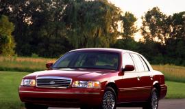 Фото Ford Crown Victoria 4.6 i V8, Ford Crown Victoria 4.6 i V8 LX Sport