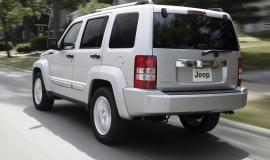 Фото Jeep Cherokee 2.8 TD AT, Jeep Cherokee 3.7 AT