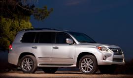 Фото Lexus LX 570 AT