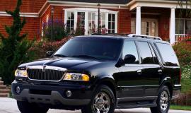 Фото Lincoln Navigator 5.4 V8 (с 1997 по 2006 годы), Lincoln Navigator 5.4 V8 32V (с 1997 по 2006 годы), Lincoln Navigator 5.4 V8 32V 4X4 (с 1997 по 2006 годы), Lincoln Navigator 5.4 V8 4WD (с 1997 по 2006 годы)