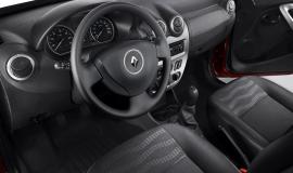 Фото Renault Sandero Stepway 1.6 102hp AT, Renault Sandero Stepway 1.6 84hp MT