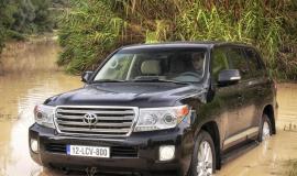 Фото Toyota Land Cruiser 4.5 TD AT, Toyota Land Cruiser 4.6 AT, Toyota Land Cruiser 4.7 AT