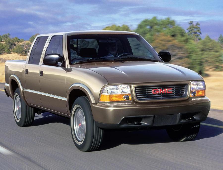 Фото GMC Sonoma 2.2 i SWB 2WD AT, GMC Sonoma 2.2 i SWB 2WD MT, GMC Sonoma 4.3 i V6 Extended Cab 4WD AT, GMC Sonoma 4.3 i V6 Extended Cab 4WD MT