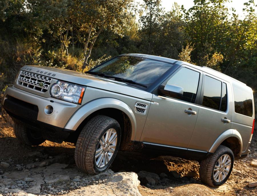 Фото Land Rover Discovery 2.7 TDV6 AT, Land Rover Discovery 2.7 TDV6 MT, Land Rover Discovery 3.0 SDV6 (245 л.с.) AT, Land Rover Discovery 3.0 TDV6 (211 л.с.) AT, Land Rover Discovery 4.0 AT, Land Rover Discovery 5.0 AT