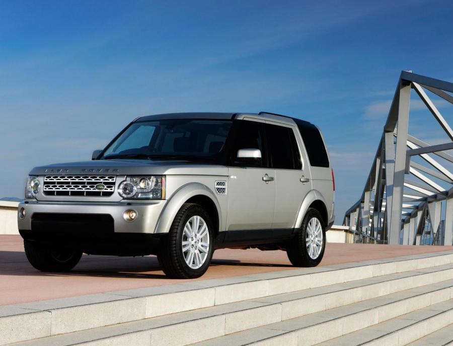 Фото Land Rover Discovery 2.7 TDV6 AT, Land Rover Discovery 2.7 TDV6 MT, Land Rover Discovery 3.0 SDV6 (245 л.с.) AT, Land Rover Discovery 3.0 TDV6 (211 л.с.) AT, Land Rover Discovery 4.0 AT, Land Rover Discovery 5.0 AT