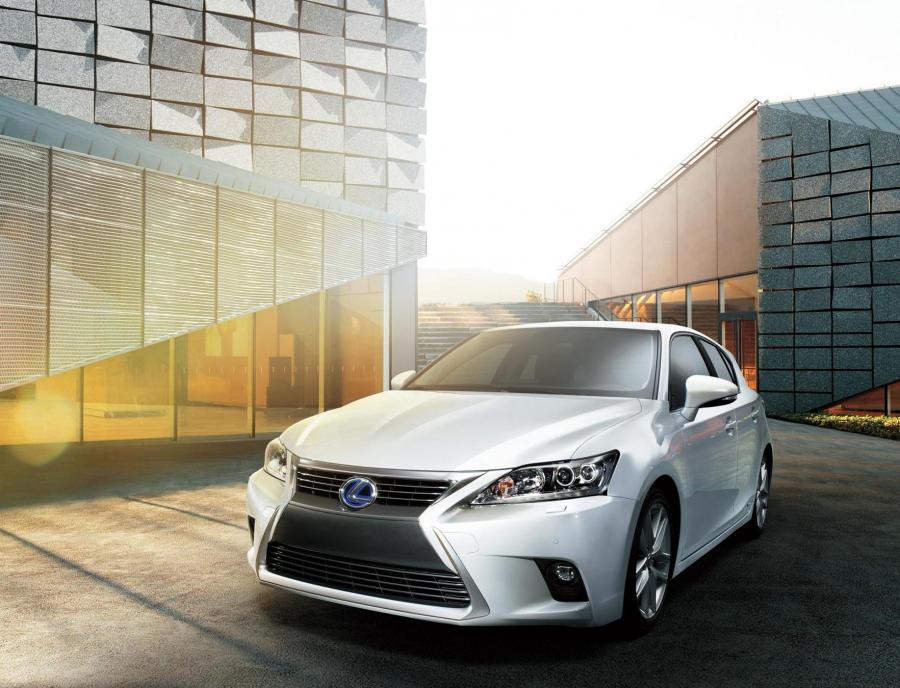 Фото Lexus CT 200h