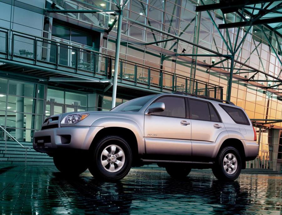 Фото Toyota 4runner 4.0 i V6 24V 2WD, Toyota 4runner 4.0 i V6 24V 4WD, Toyota 4runner 4.7 i V8 32V 2WD, Toyota 4runner 4.7 i V8 32V 4WD