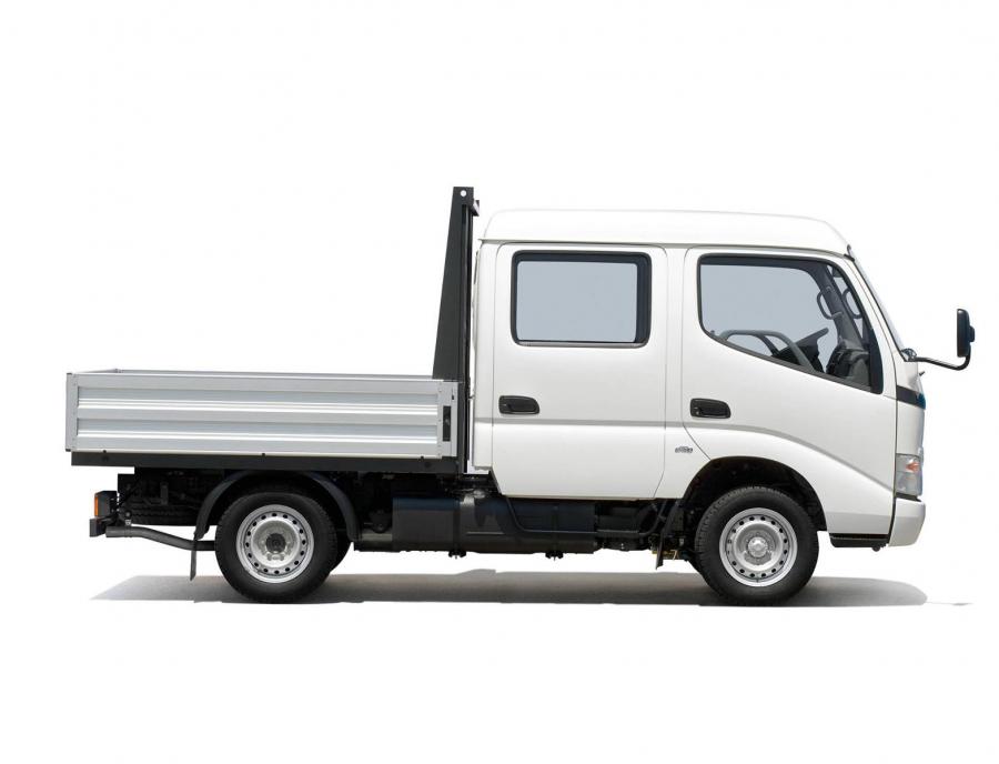 Фото Toyota Dyna 2.0 CARGO 2WD