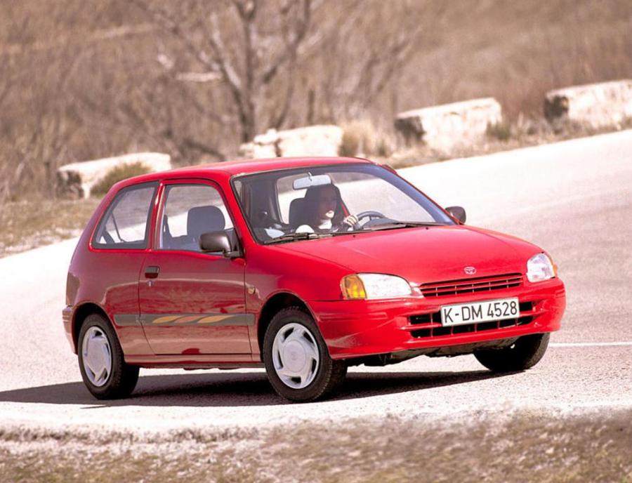 Фото Toyota Starlet 1.3 i 16V AT, Toyota Starlet 1.3 i 16V MT