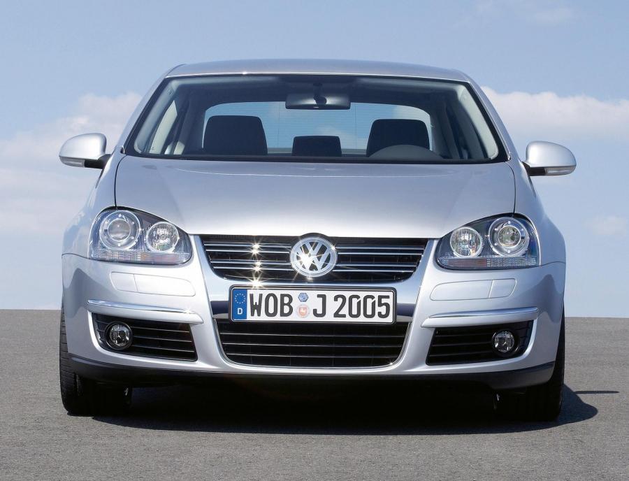 Фото Volkswagen Jetta 1.4 TSI 122hp DSG (с 2005 по 2011 годы), Volkswagen Jetta 1.4 TSI 140hp DSG (с 2005 по 2011 годы), Volkswagen Jetta 1.6 AT (с 2005 по 2011 годы), Volkswagen Jetta 1.6 FSI MT (с 2005 по 2011 годы), Volkswagen Jetta 1.6 MT (с 2005 по 2011 годы), Volkswagen Jetta 1.9 TDI DSG (с 2005 по 2011 годы), Volkswagen Jetta 2.0 FSI (с 2005 по 2011 годы), Volkswagen Jetta 2.0 TFSI (с 2005 по 2011 годы)