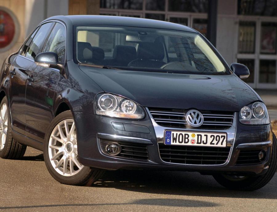 Фото Volkswagen Jetta 1.4 TSI DSG (с 2006 по 2011 годы), Volkswagen Jetta 1.6 DSG (с 2006 по 2011 годы), Volkswagen Jetta 1.6 MT (с 2006 по 2011 годы), Volkswagen Jetta 1.9 TDI DSG (с 2006 по 2011 годы)