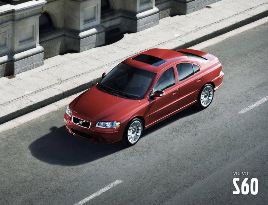 Volvo s60r красная