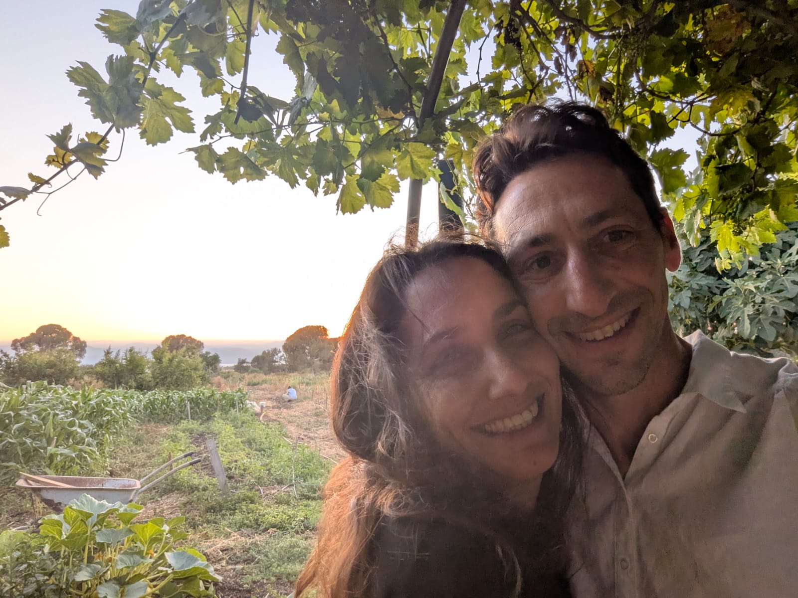 יוני ונעמה
