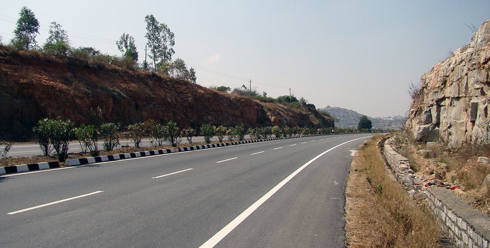 Awesome_Road_Bangalore_Hyderabad_Highway