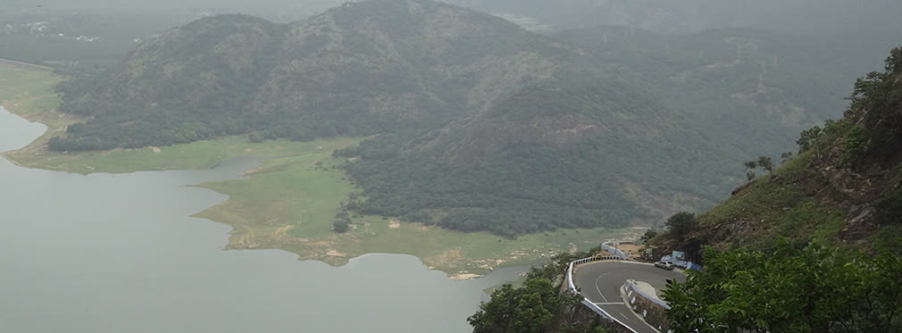 Aliyar_Reservoir_Loam's_Point