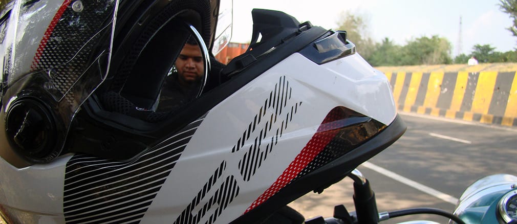 LS2_Helmet_Salman_Ravoof_Mirror