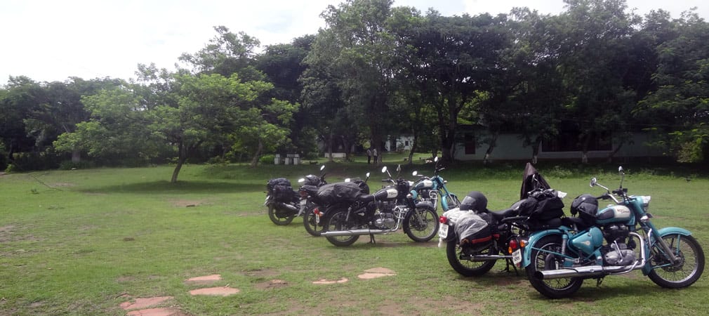 Masinagudi_Hotel_Parking_Area