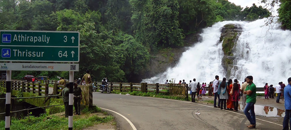 Close_to_Athirappilly_waterfalls
