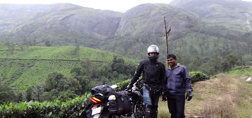 Munnar_Poser