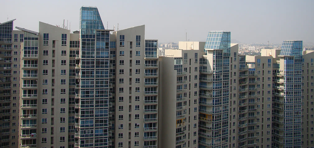 Amanora_Town_Center