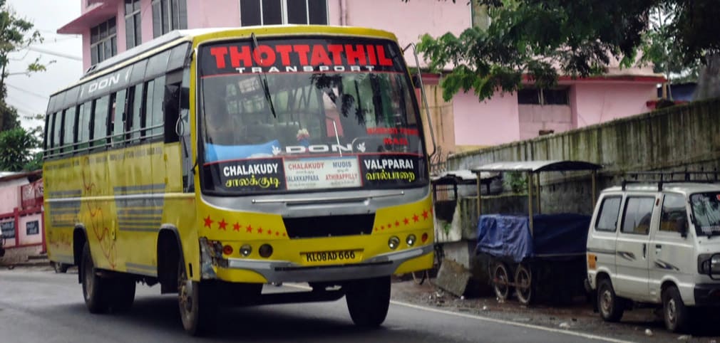 Valparai_Athirappilly_Chalakudy_Yellow_Bus