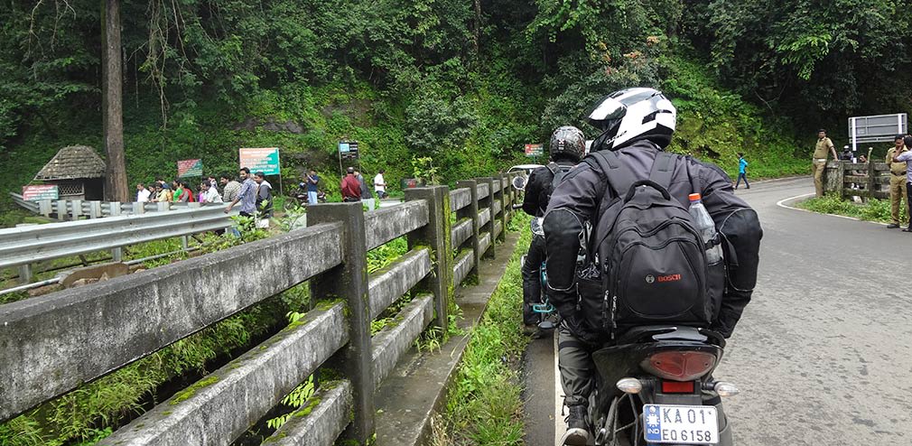 Small_Stop_nearby_waterfalls