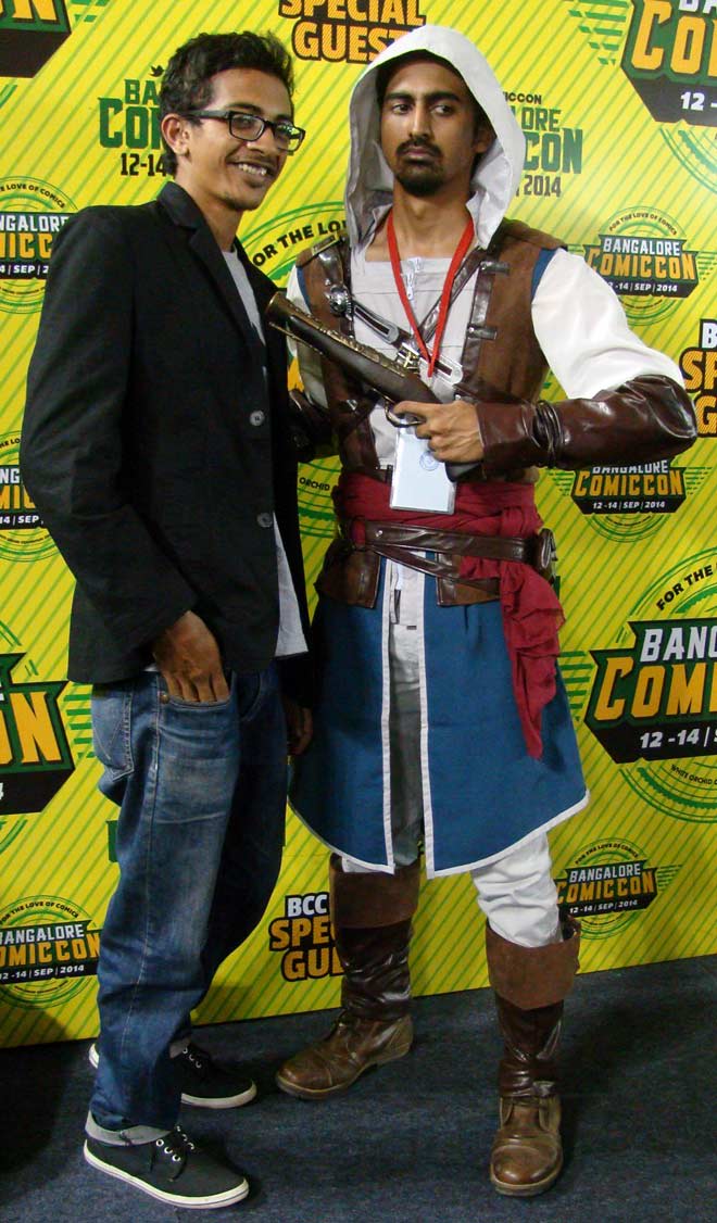 Bangalore_Comic-Con_2014_Assassin's_Creed_Cosplayer