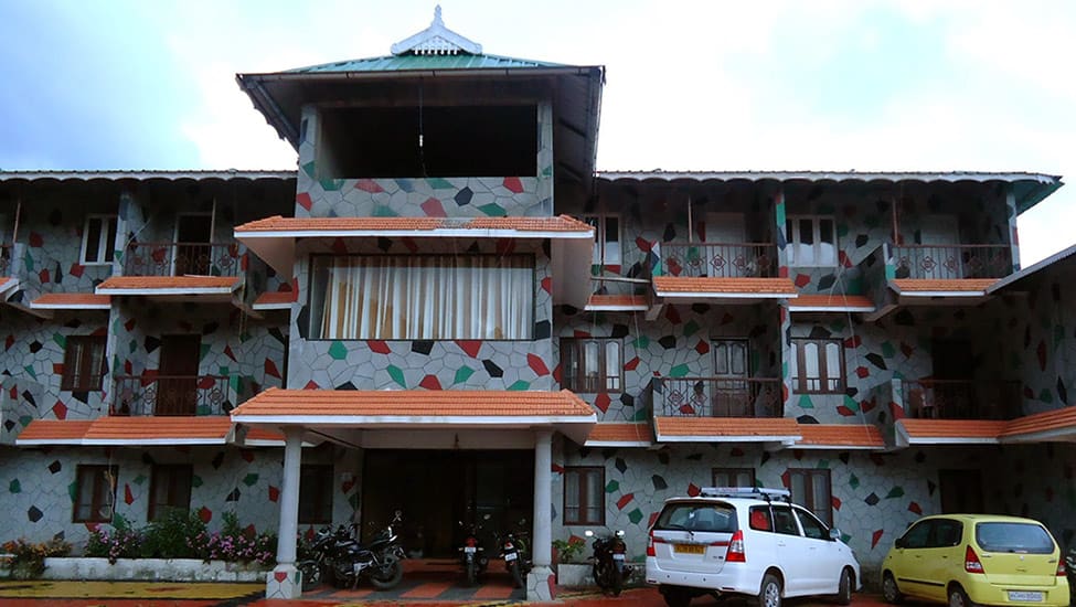 Anand_Resorts_Parking_Area