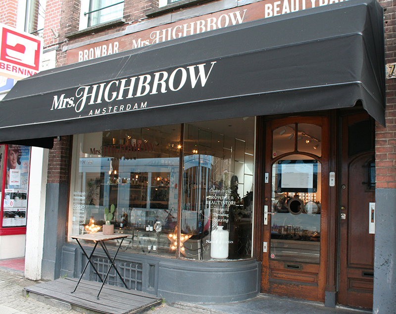 Vorderseite Mrs. Highbrow