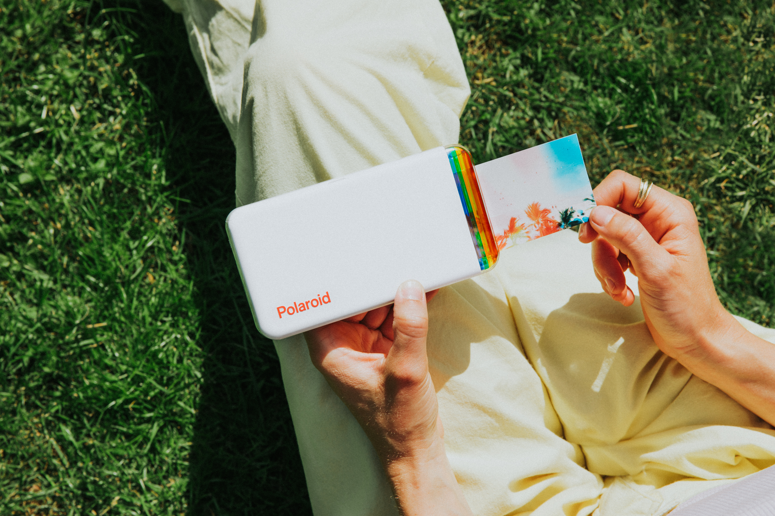 Polaroid Hi-Print lifestyle