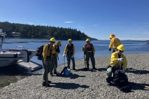 County Sheriffs Boat Crew Transport
