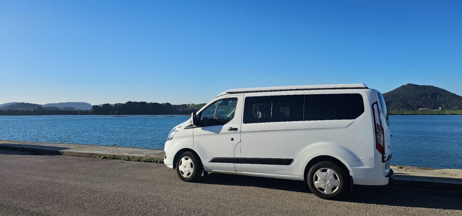 Ford Transit Custom de 2021 camperizada en 2024. Lista para viajar!!!! 