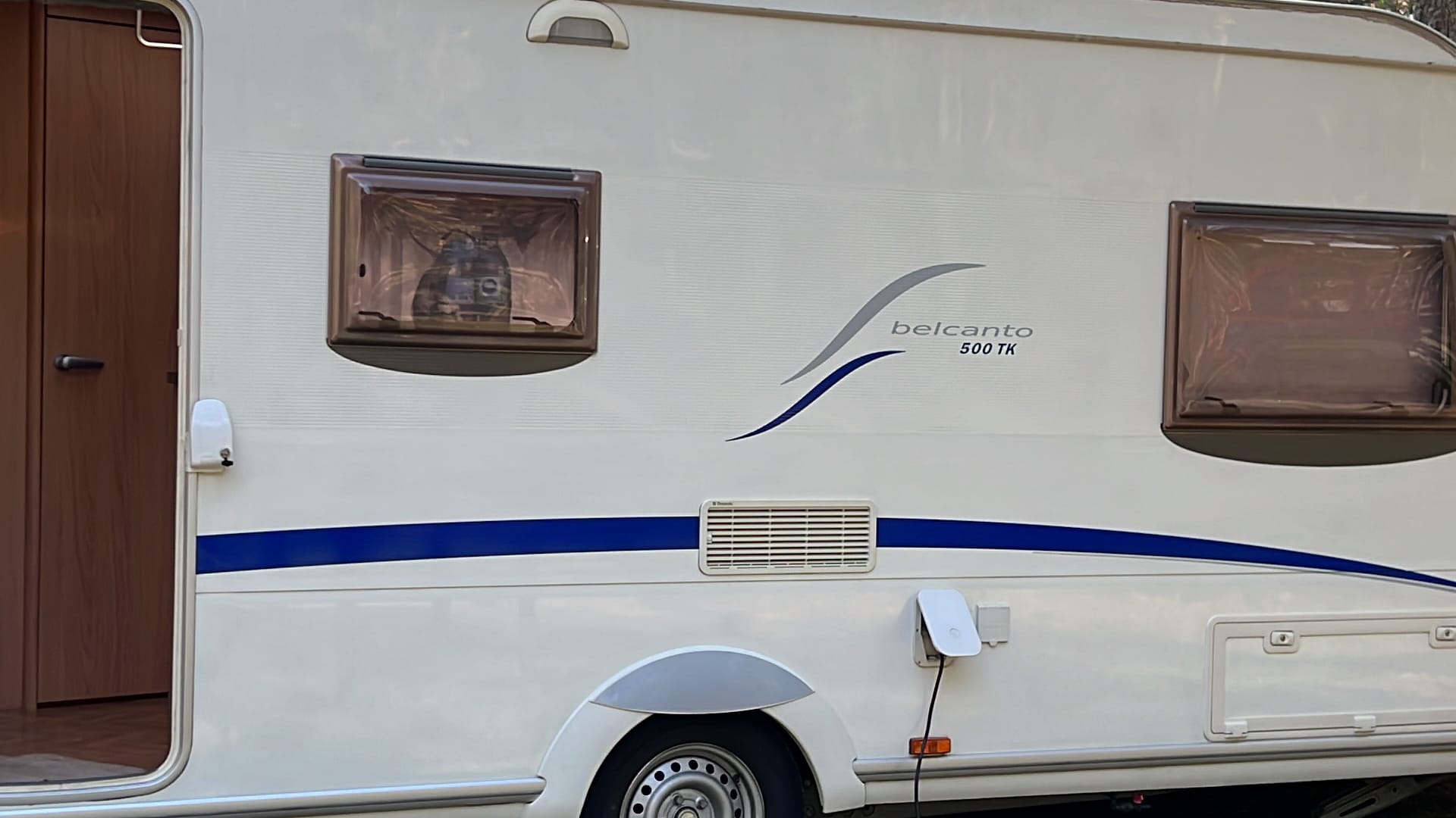 Caravana Burstner Belcanto 500 TK. 2006