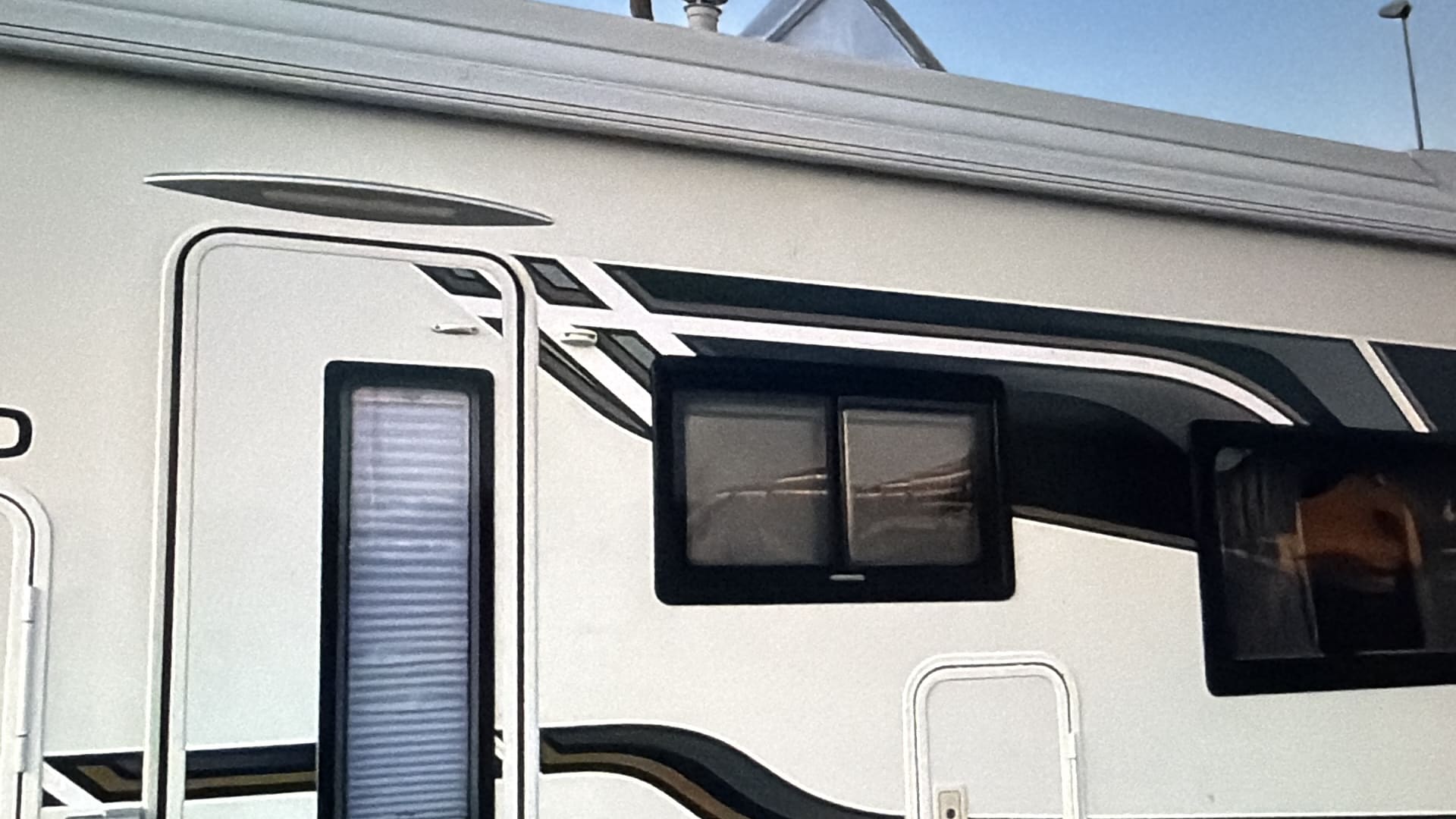 🚐 AUTOCARAVANA EN VENTA – 58.000 KM 