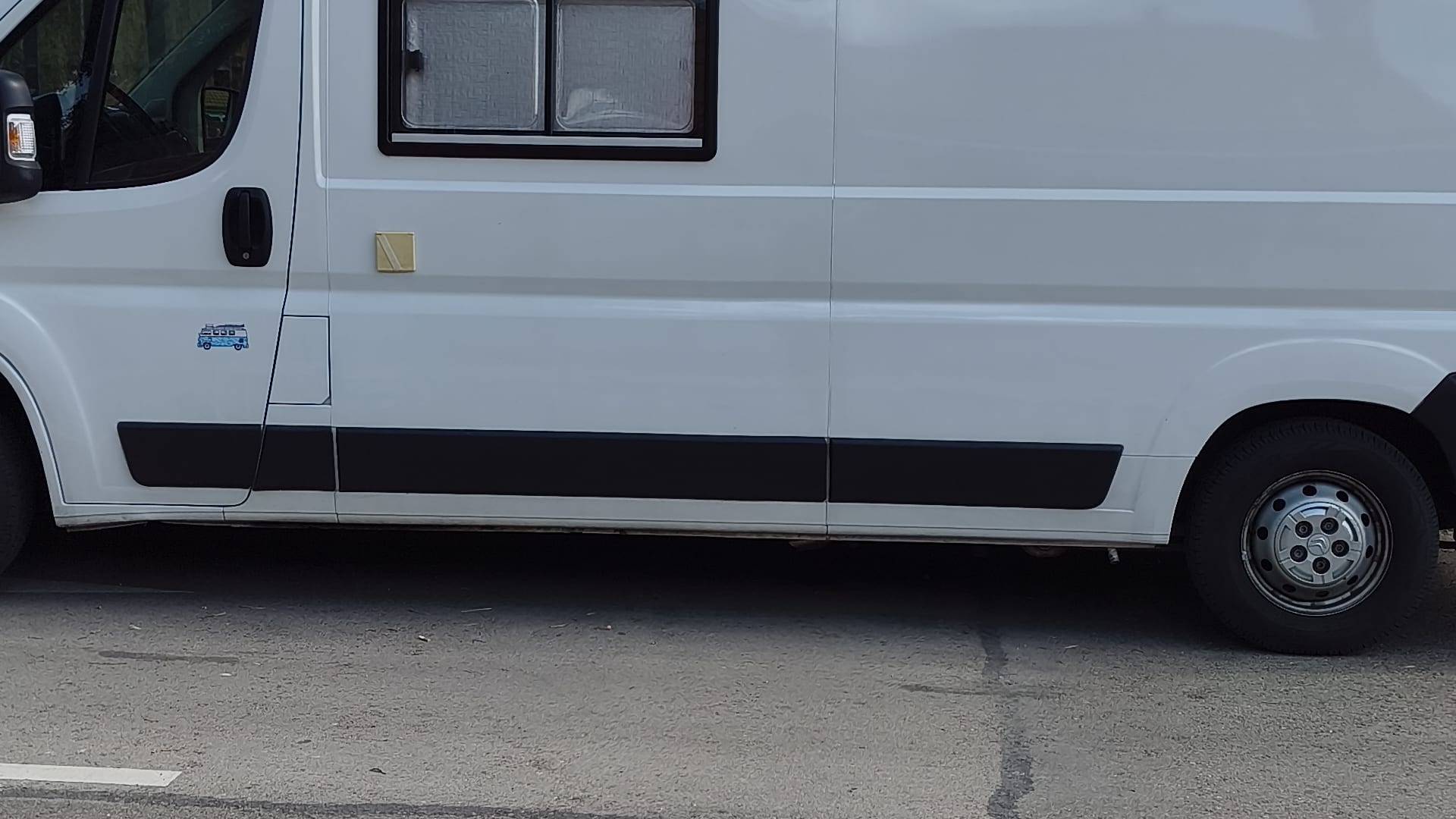 Citroen Jumper camperizada HDI 130 F35 L3 H2 del 2016.