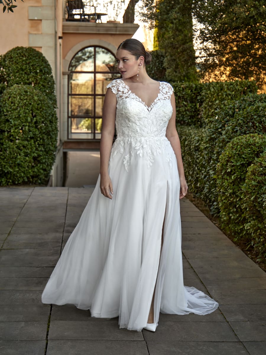 Vestido Nikoleia da Plus Size — Nelita Noivas Lisboa