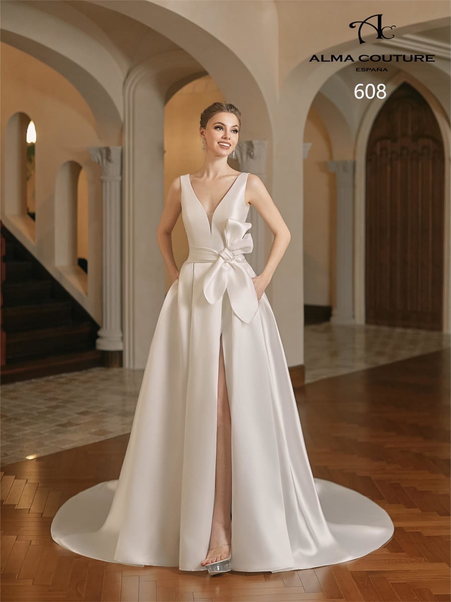 Vestido 608 da Alma Couture — Nelita Noivas Lisboa