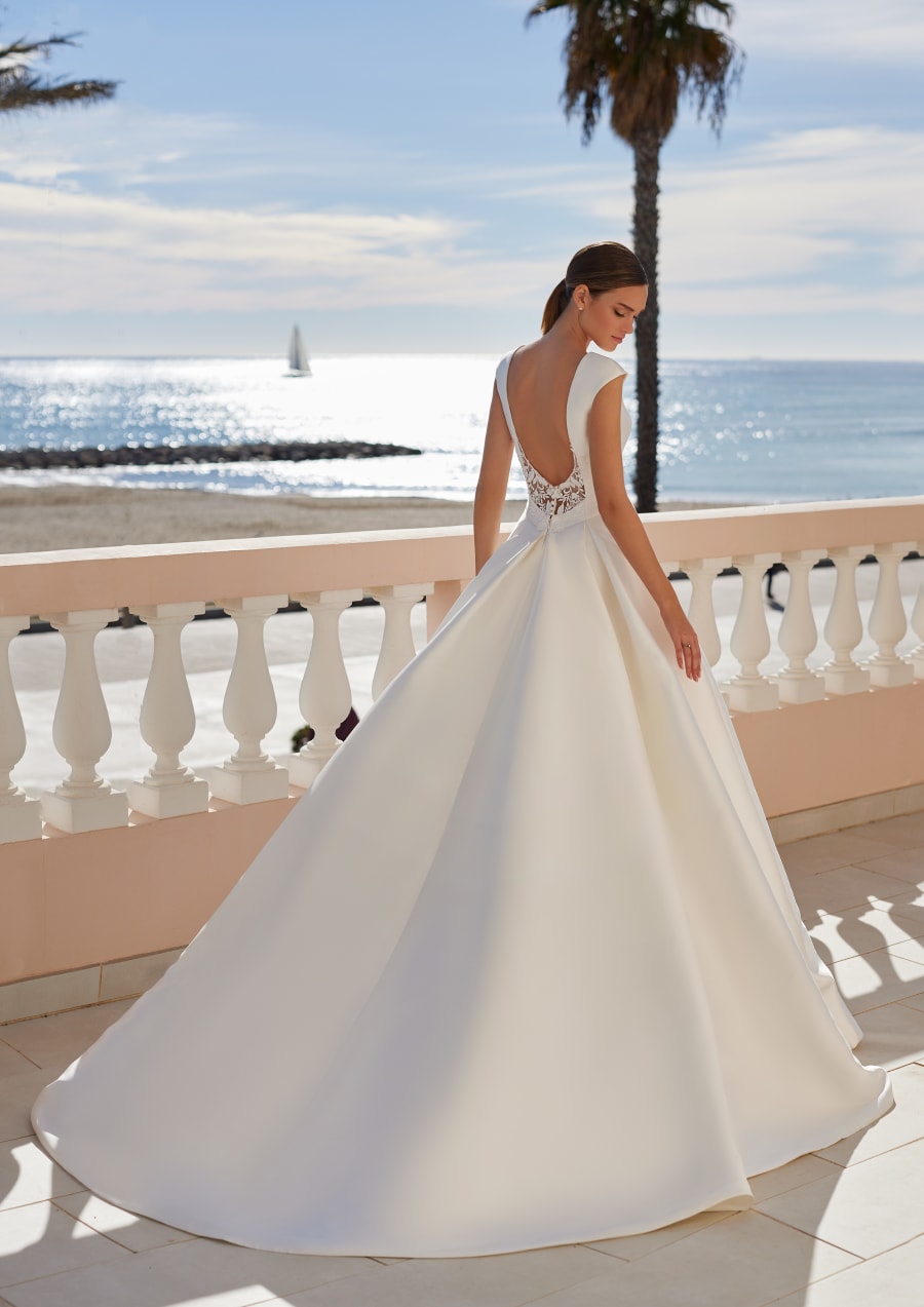 Vestido Doriana da St. Patrick — Nelita Noivas Lisboa