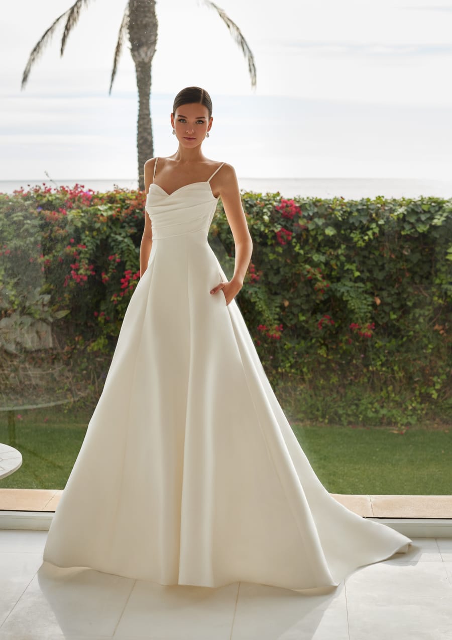 Vestido Lyla da St. Patrick — Nelita Noivas Lisboa