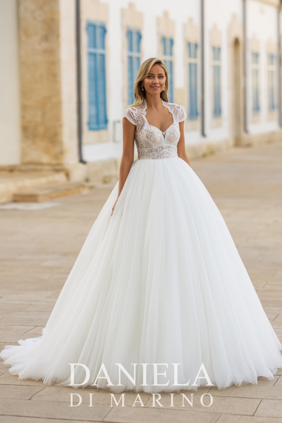 Vestido 6408 da Daniela di Marino — Nelita Noivas Lisboa