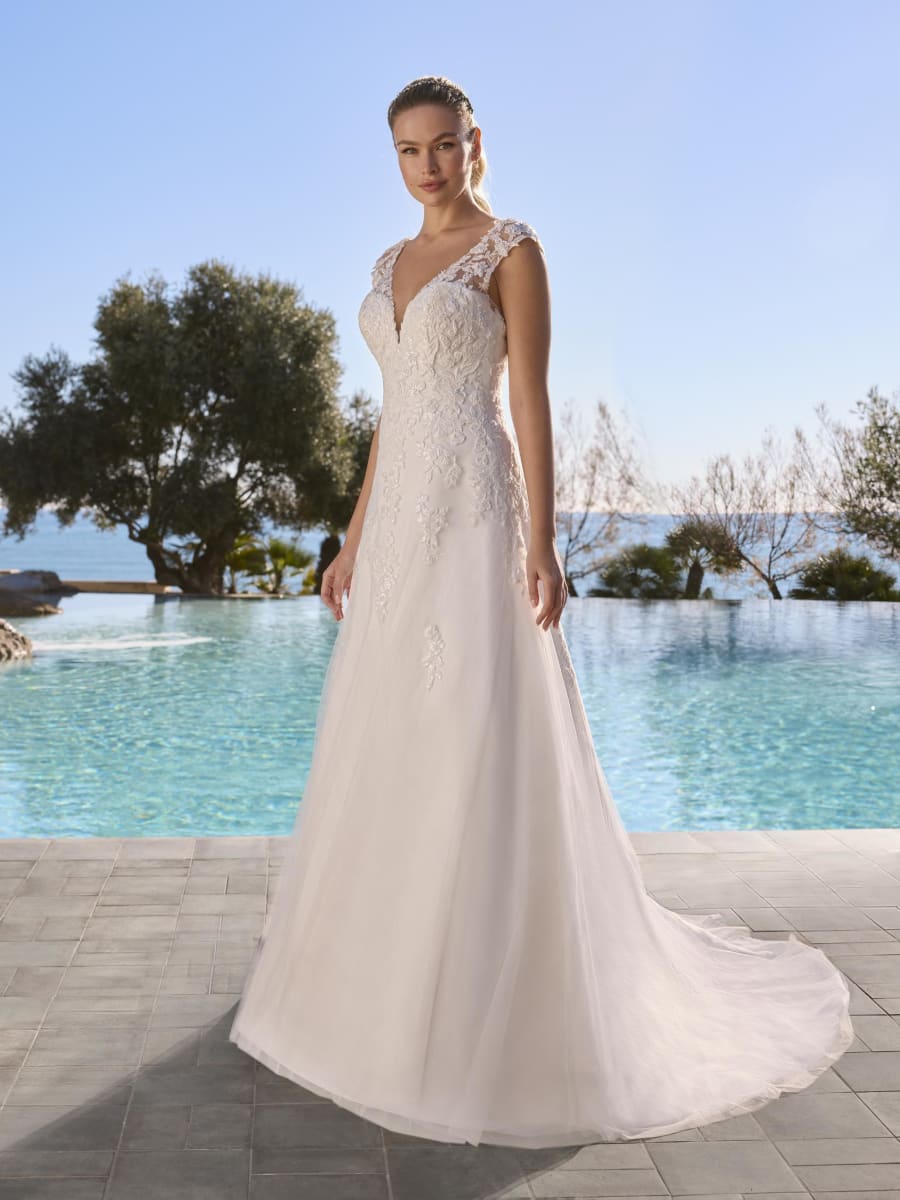 Vestido Blomster da Plus Size — Nelita Noivas Lisboa