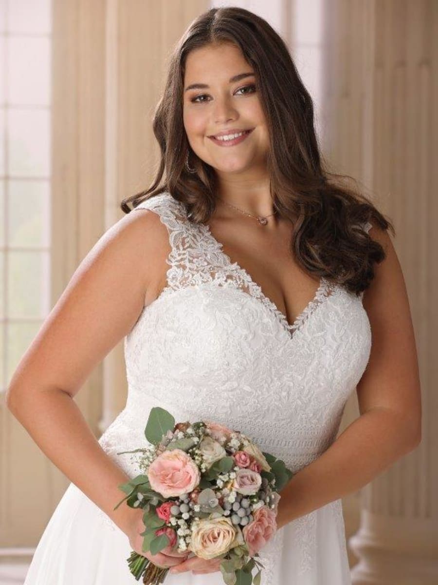 Vestido Estel da Plus Size — Nelita Noivas Lisboa