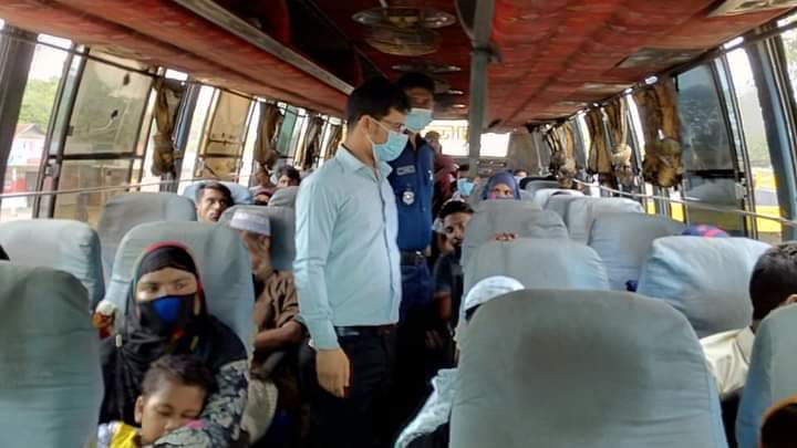মুক্তাগাছায় অতিরিক্ত যাত্রী নেয়ায় রাজিব-শাহজালাল-প্রান্তিক পরিবহনকে জরিমানা মুক্তাগাছায় অতিরিক্ত যাত্রী নেয়ায় রাজিব-শাহজালাল-প্রান্তিক পরিবহনকে জরিমানা