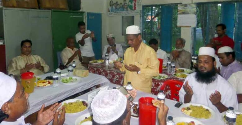 মুক্তাগাছায় জাতীয় পার্টির ইফতার মাহফিল ইফতার মাহফিল মুক্তাগাছায় জাতীয় পার্টির ইফতার মাহফিল