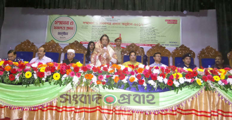 আয়কর পরিশোধ করা আমাদের নৈতিক দায়িত্ব -বেগম রওশন এরশাদ আয়কর পরিশোধ করা আমাদের নৈতিক দায়িত্ব -বেগম রওশন এরশাদ