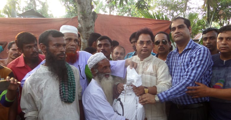 মুক্তাগাছায় বন্যার্তদের পাশে এমপি সালাহউদ্দিন আহমেদ মুক্তি মুক্তাগাছায় বন্যার্তদের পাশে এমপি সালাহউদ্দিন আহমেদ মুক্তি