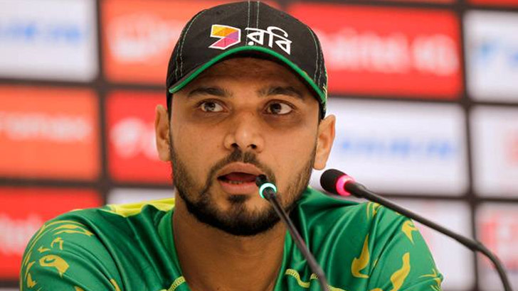 মাশরাফির বছরে আয় ৪ কোটি ৮৪ লাখ টাকা মাশরাফি মাশরাফির বছরে আয় ৪ কোটি ৮৪ লাখ টাকা মাশরাফি