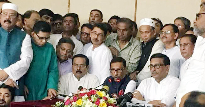 চরম সঙ্কটে মা সন্তানের জন্য যা করেন নেত্রী তা-ই করেছেন -সেতুমন্ত্রী চরম সঙ্কটে মা সন্তানের জন্য যা করেন নেত্রী তা-ই করেছেন -সেতুমন্ত্রী