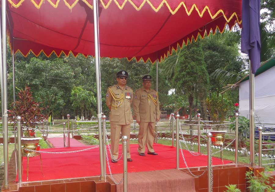 ময়মনসিংহে পুলিশের ৪৭ তম টিআরসি’র শিক্ষা সমাপনী কুচকাওয়াজ অনুষ্ঠিত পুলিশের ৪৭ তম টিআরসি ময়মনসিংহে পুলিশের ৪৭ তম টিআরসি’র শিক্ষা সমাপনী কুচকাওয়াজ অনুষ্ঠিত